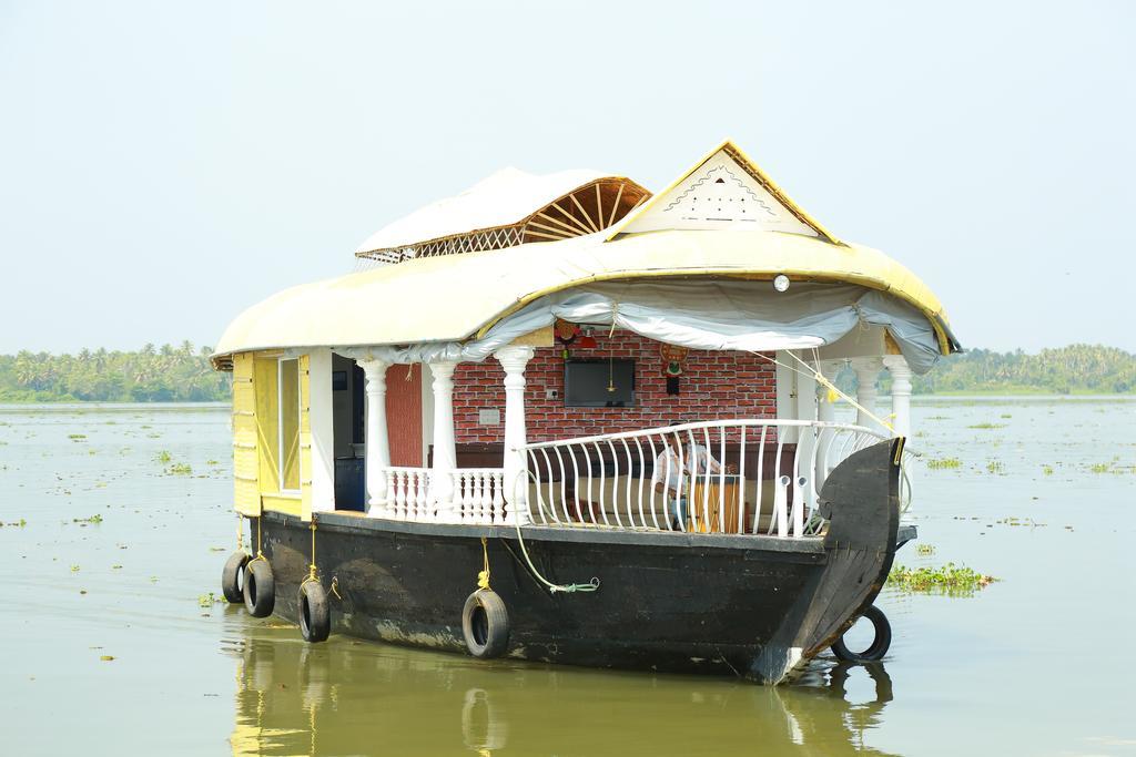 Hotel Marari Houseboat à Mararikulam Chambre photo