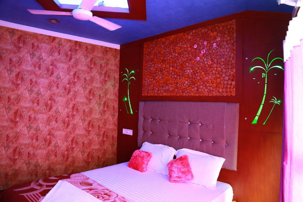 Hotel Marari Houseboat à Mararikulam Chambre photo